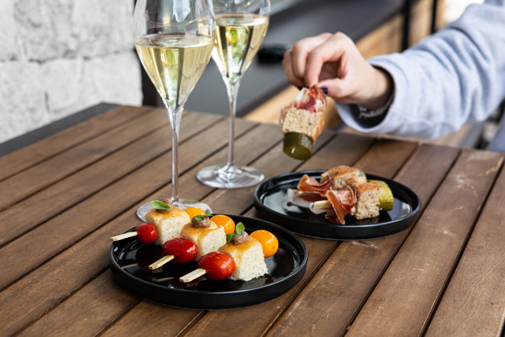 aperitivo white moss san martino di castrozza